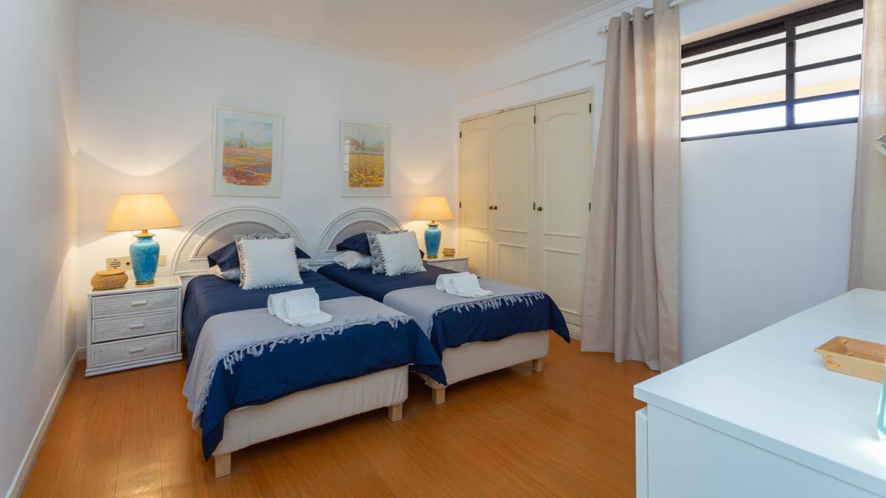 Marina 2Bdr Apartment With Balcony & Pool - 5Min From Beach By Lovelystay Quarteira Buitenkant foto