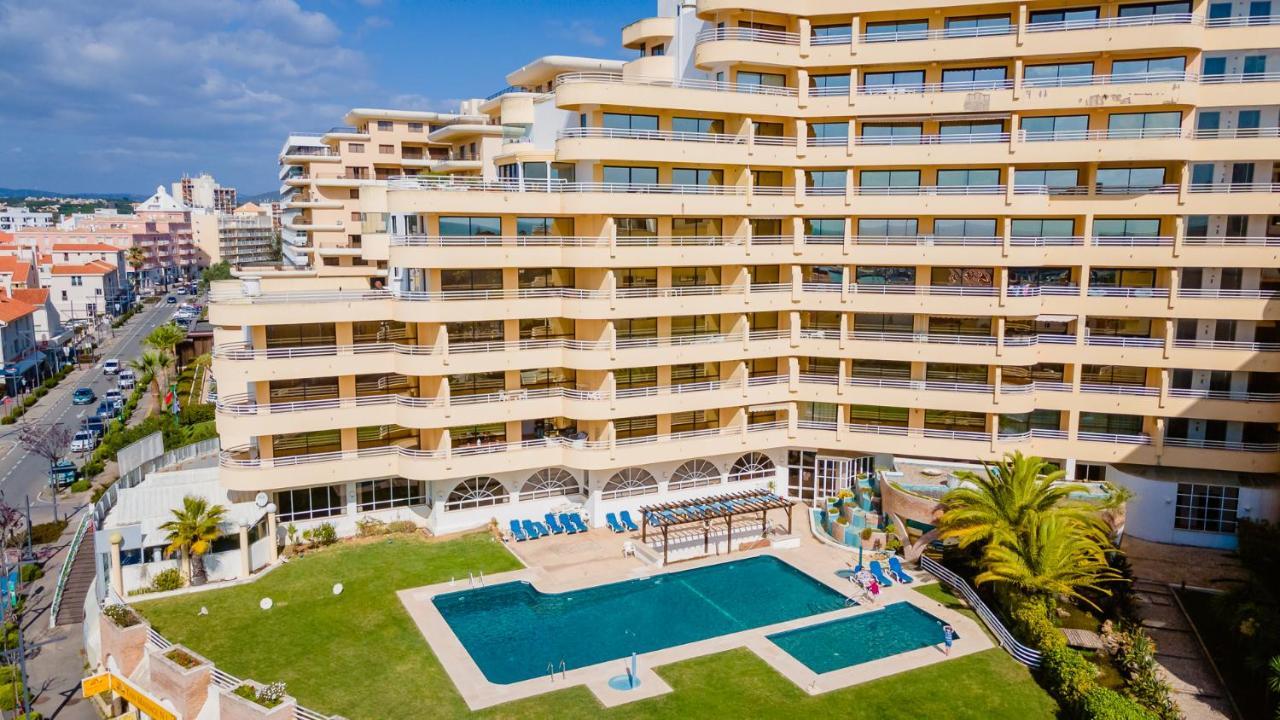 Marina 2Bdr Apartment With Balcony & Pool - 5Min From Beach By Lovelystay Quarteira Buitenkant foto