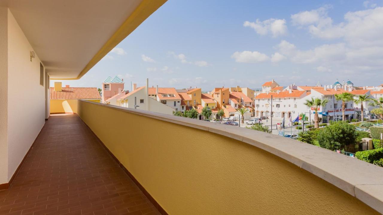 Marina 2Bdr Apartment With Balcony & Pool - 5Min From Beach By Lovelystay Quarteira Buitenkant foto